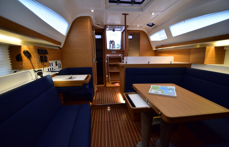 Salon von Elan Impression 40 Seegras zu mieten in Izola in Slowenien