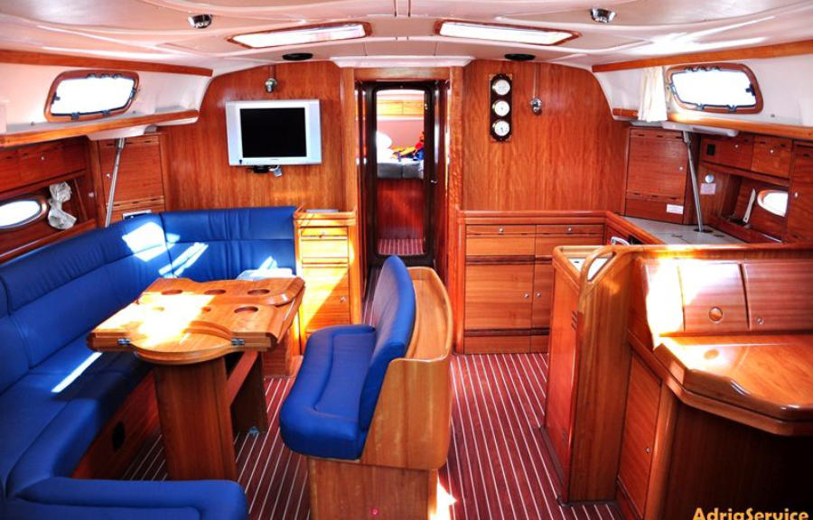 Saloon in Bavaria 50 Cruiser Big AS for charter in Izola in Slovenia