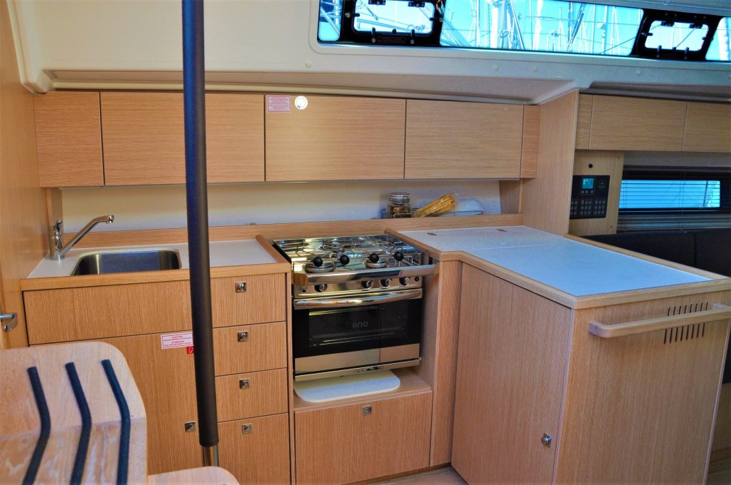 Galley in Bavaria C42 Hope I for charter in Izola in Slovenia