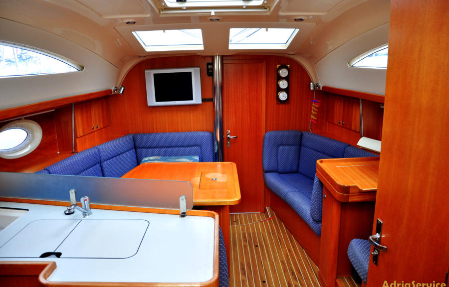Saloon in Elan 384 Impression Orca O for charter in Izola in Slovenia