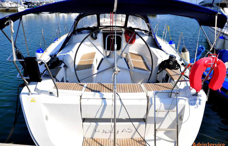 Cockpit of Dufour 44 Happy AS for charter in Izola in Slovenia