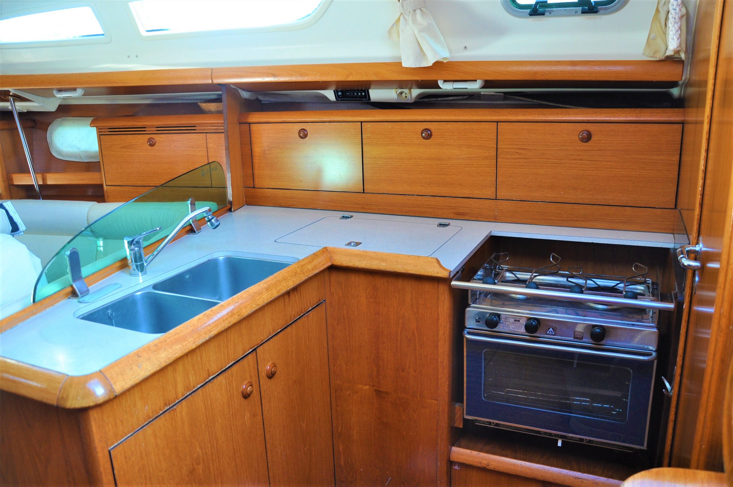 Galley in Jeanneau Sun Odyssey 37 Bonaca for charter in Izola in Slovenia