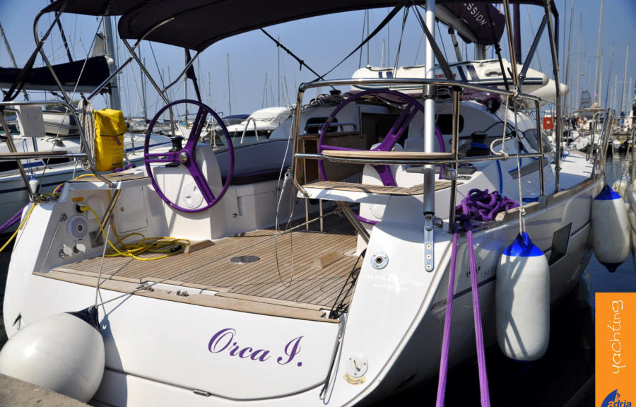 Jadrnica Elan Impression 40 Orca I v Marini Izola v Sloveniji